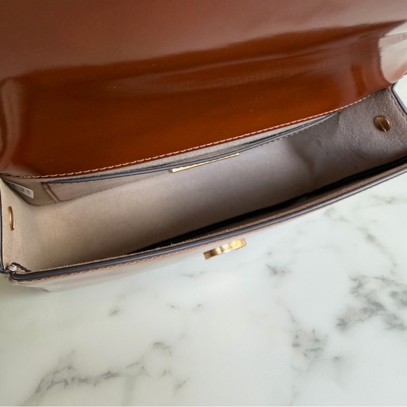 Tory Burch Robinson Spazzolato Leather Shoulder Bag Dark Sienna Brown Patent - Picture 12 of 16